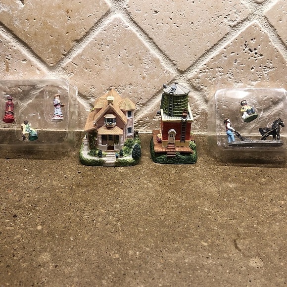 🆕 Liberty Falls set Anabelle Phillips Home… - Picture 1 of 8